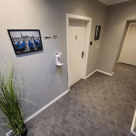 Liro Hotel-pension Haus Andrea Гостевой дом 4*