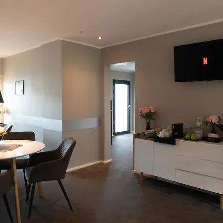 Liro Hotel-pension Haus Andrea 4* Нидеркрюхтен