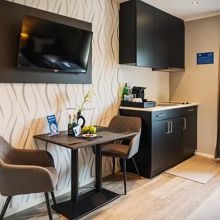 Liro Hotel-pension Haus Andrea 게스트하우스 4*