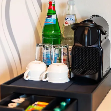 Liro Hotel-pension Haus Andrea Гостевой дом Нидеркрюхтен