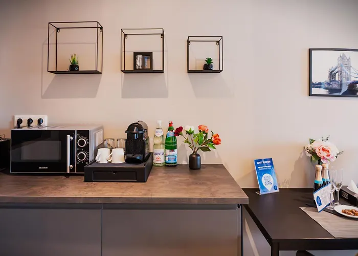 Πανσιόν Liro Hotel-pension Haus Andrea 4*