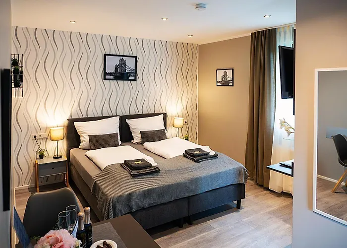 Liro Hotel-pension Haus Andrea 4*